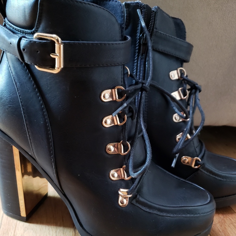 Torrid boots